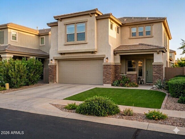 4264 E Baylor Ln
