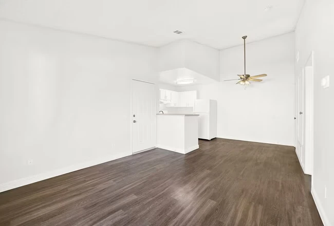 Murrieta Meadows Apartments photo 3