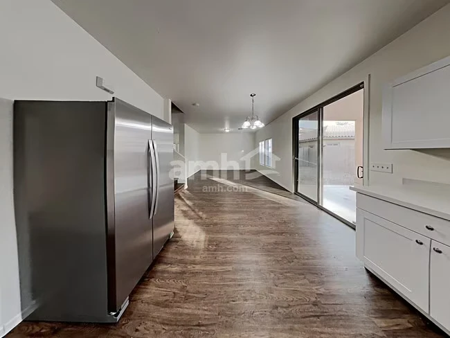 6335 W Branham Ln Phoenix, AZ 85339 photo 5