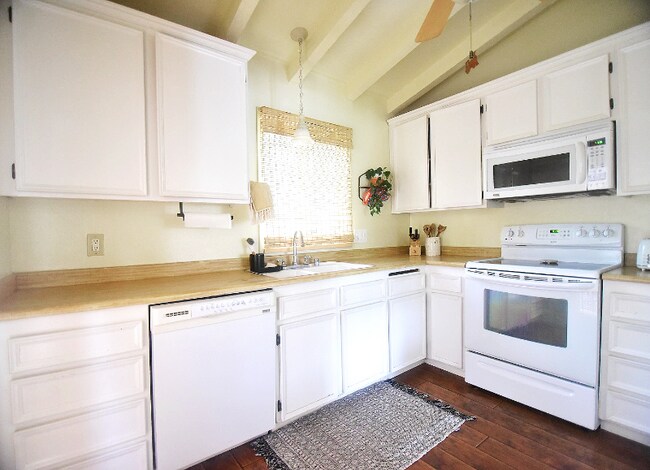 15861 Davis Cup Ln Ramona, CA 92065 photo 3