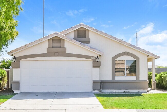 2717 S Ananea