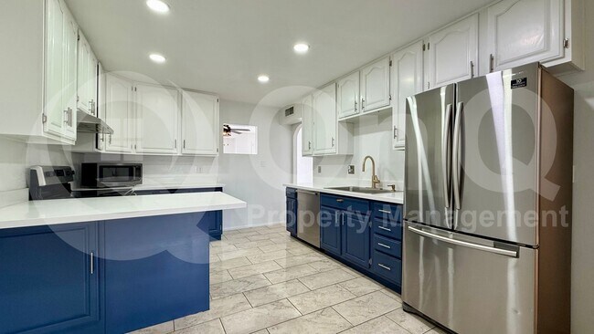 8602 E Sheridan St Scottsdale, AZ 85257 photo 2
