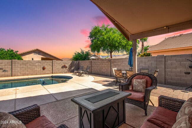 8880 E Red Mountain Ln photo 5
