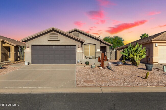8880 E Red Mountain Ln photo 3
