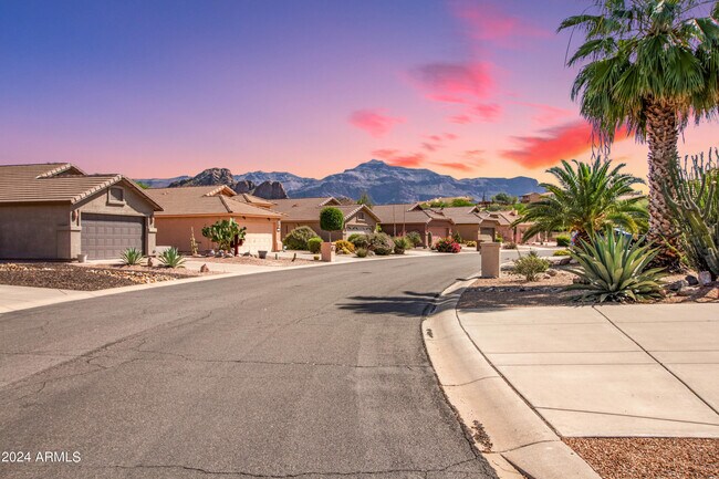 8880 E Red Mountain Ln photo 2