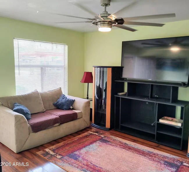 461 W Holmes Ave Mesa, AZ 85210 photo 3
