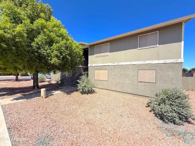 2013 N Hunt Cir Mesa, AZ 85203 photo 2
