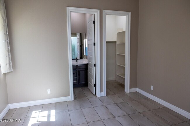 2462 E Lovebird Ln Gilbert, AZ 85297 photo 4