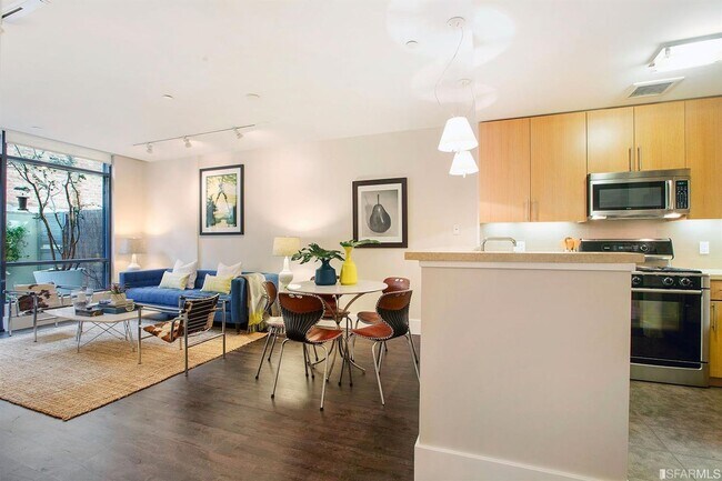 818 Van Ness Ave San Francisco, CA 94109 photo 2