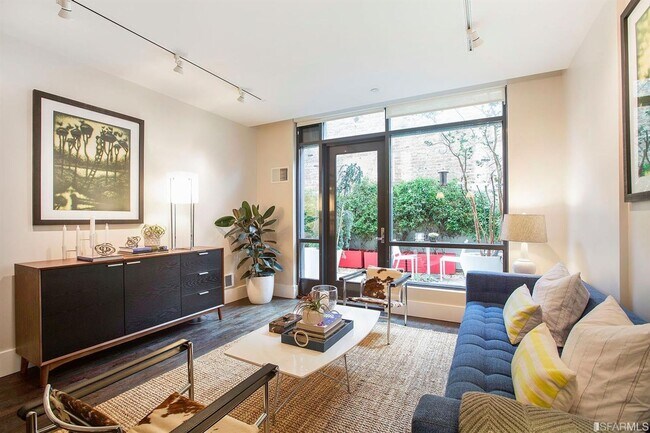 818 Van Ness Ave San Francisco, CA 94109 photo 4
