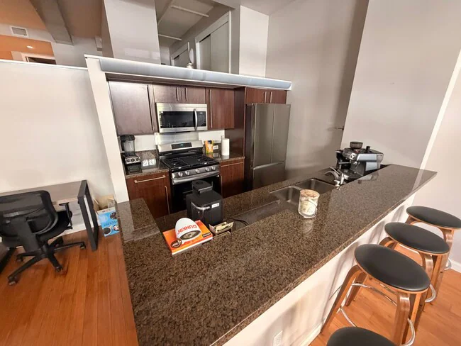 350 11th Ave San Diego, CA 92101 photo 5