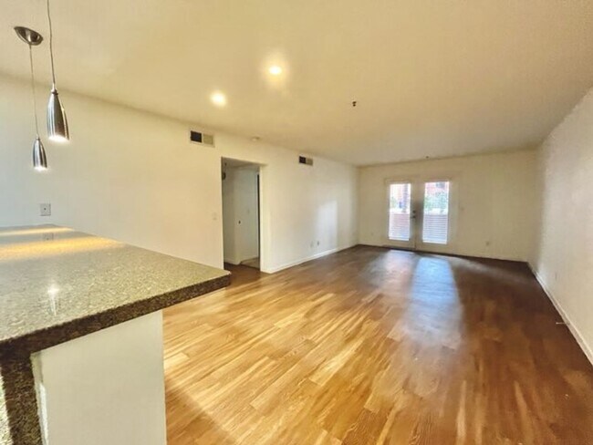4704 E Paradise Village Pkwy N Phoenix, AZ 85032 photo 5