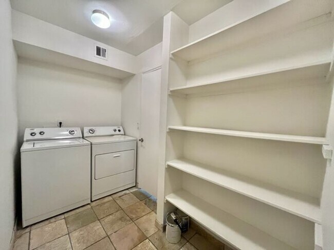 4704 E Paradise Village Pkwy N Phoenix, AZ 85032 photo 4