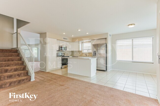 34841 N Karan Swiss Cir photo 4