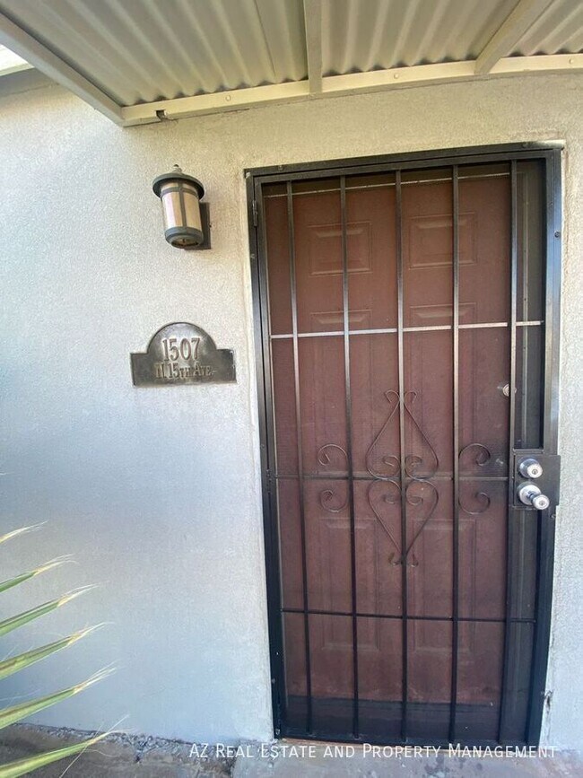 1507 N 15th Ave Phoenix, AZ 85007 photo 3