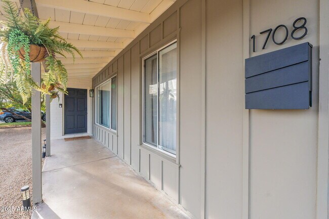1708 N 69th St Scottsdale, AZ 85257 photo 5