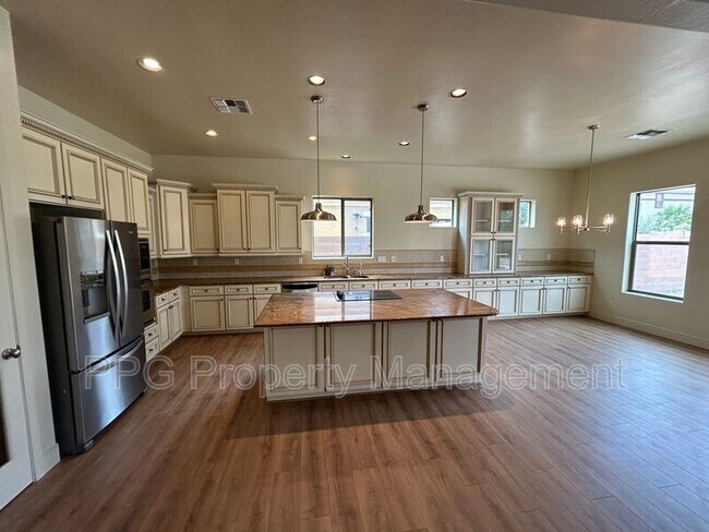 4332 N 154th Ave Goodyear, AZ 85395 photo 3