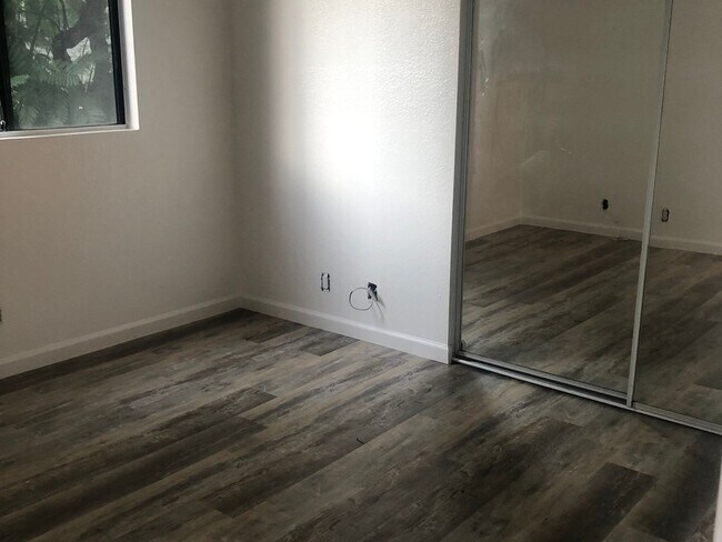 2234 River Run Dr San Diego, CA 92108 photo 3