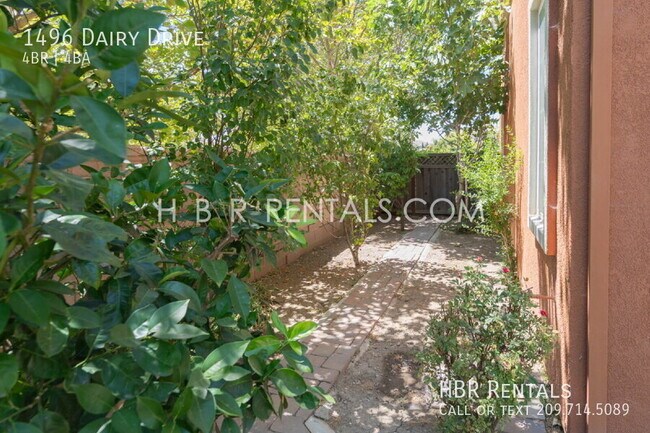 1496 Dairy Dr Tracy, CA 95391 photo 5