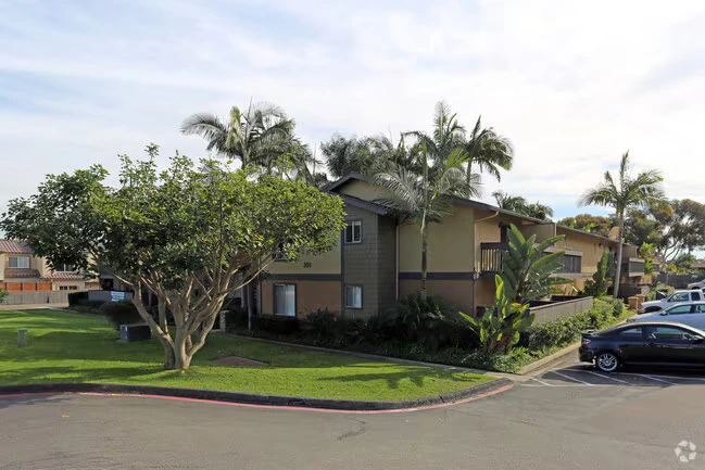 Elan Tamarack Shores photo 3
