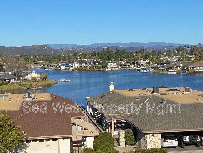 1536 Caminito Aguar San Marcos, CA 92078 photo 3