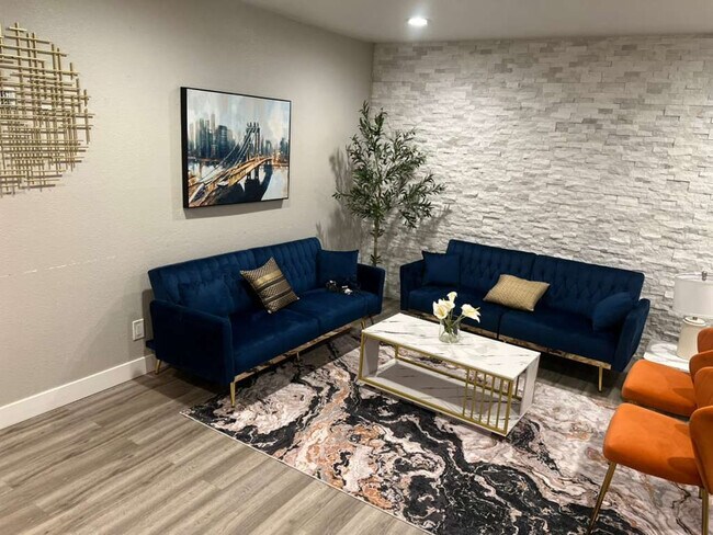 354 Rexview Dr San Diego, CA 92114