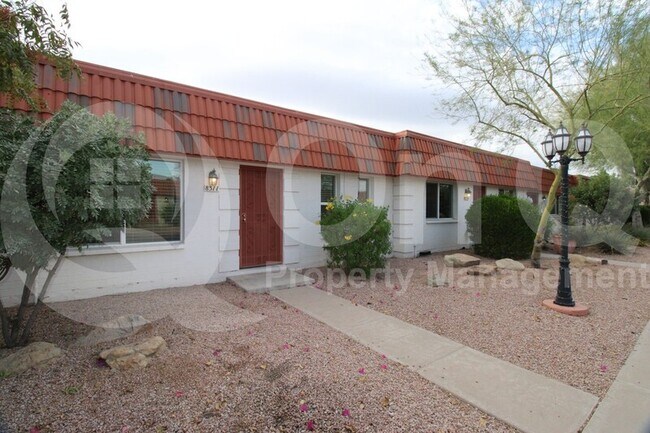 8311 E Indian School Rd Scottsdale, AZ 85251 photo 3