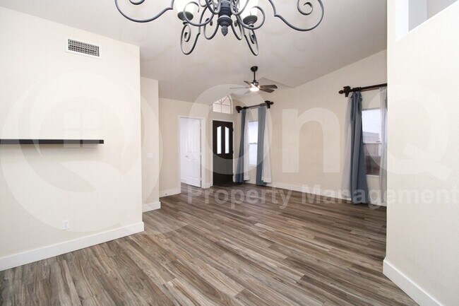 3131 W Baylor Ln Chandler, AZ 85226 photo 5