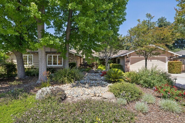 Updated 5bd Saratoga Home | Nearly 10,000 Sf Lot | Quiet Cul-de-sac photo 3