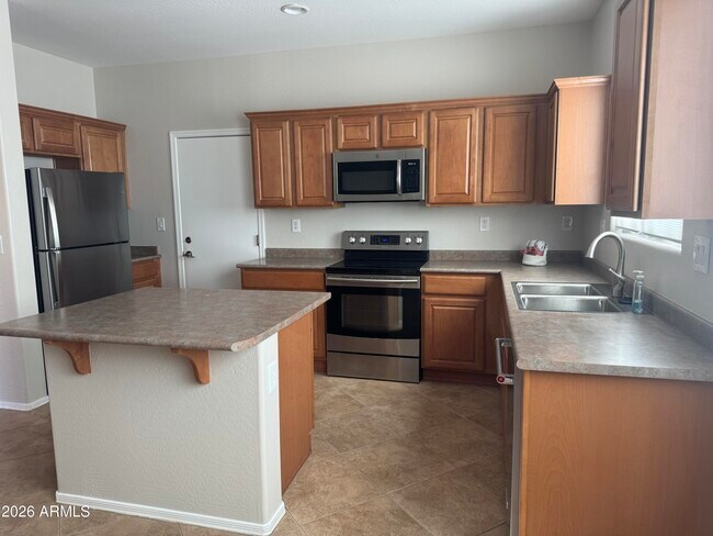 3743 W Keller Dr photo 3