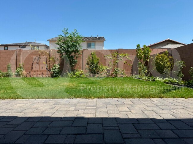 5755 S Marron photo 4