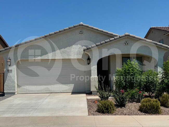 5755 S Marron photo 2