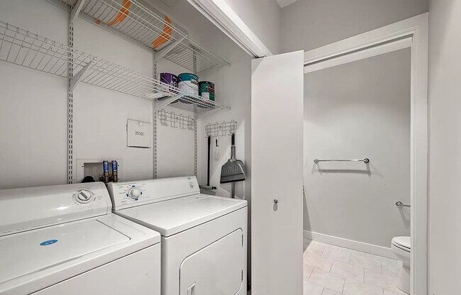 700 W Harbor Dr San Diego, CA 92101 photo 3