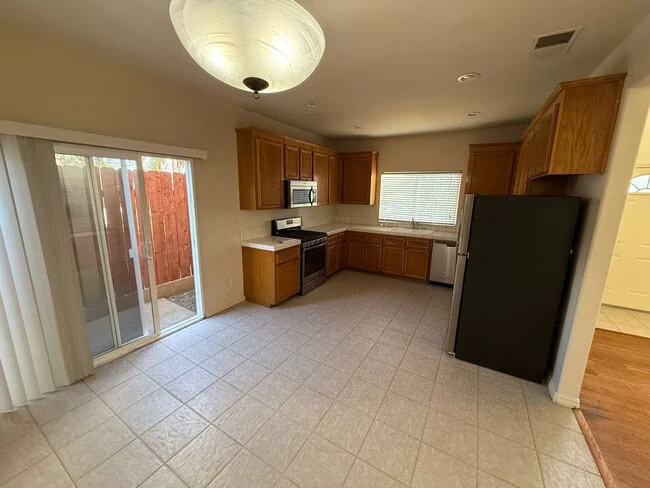 1446 Holly Ave Imperial Beach, CA 91932 photo 5