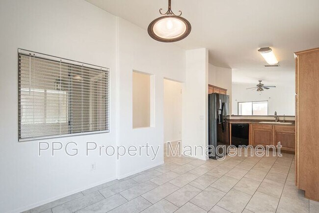 25849 W St Kateri Dr Buckeye, AZ 85326 photo 4