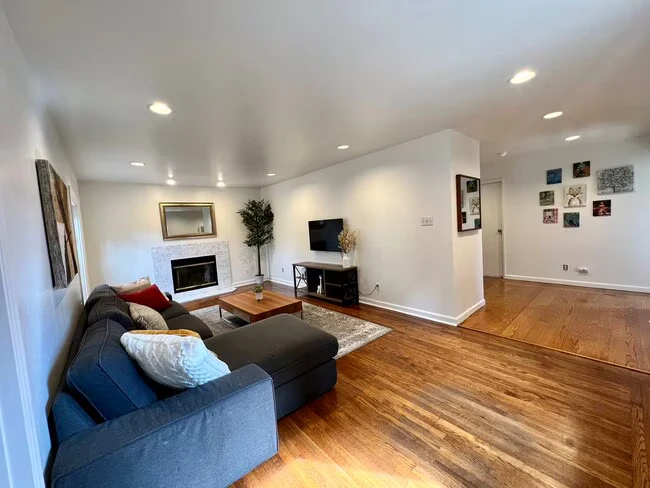 241 Harrison Ave Redwood City, CA 94062 photo 4