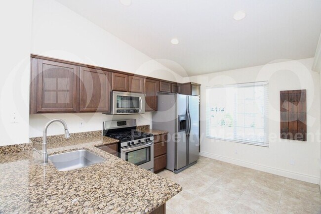 918 W Leah Ln Gilbert, AZ 85233 photo 3