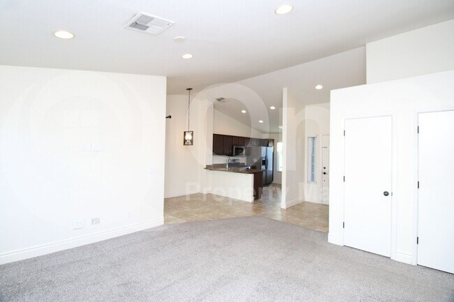 918 W Leah Ln Gilbert, AZ 85233 photo 5