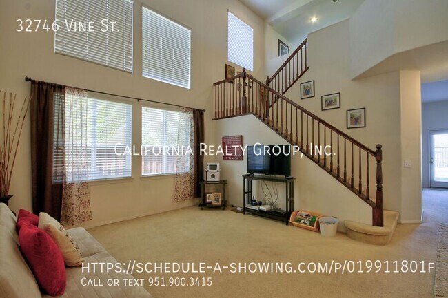 32746 Vine St Temecula, CA 92592 photo 2