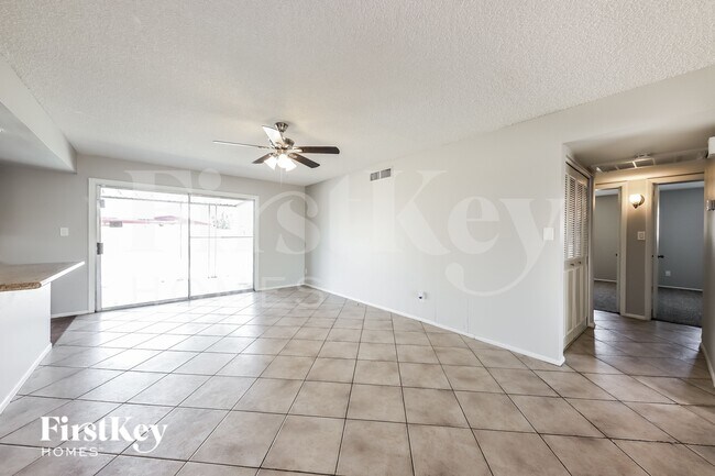 3636 W Beryl Ave Phoenix, AZ 85051 photo 4