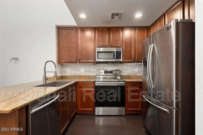 34611 N 30th Ave Phoenix, AZ 85086 photo 3