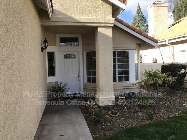 30088 Pechanga Dr Temecula, CA 92592 photo 2