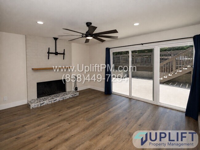 6234 Rose Lake Ave San Diego, CA 92119 photo 2