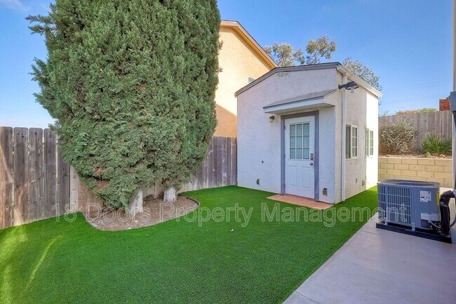 5169 Tipton St San Diego, CA 92115 photo 3