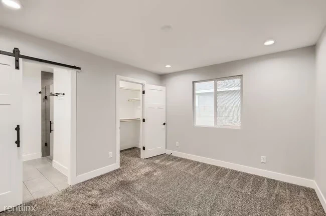 4665 S 38th Ln Phoenix, AZ 85041 photo 5