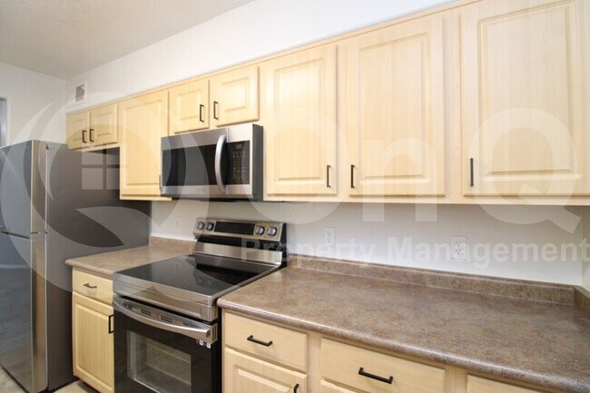 1287 N Alma School Rd Chandler, AZ 85225 photo 5