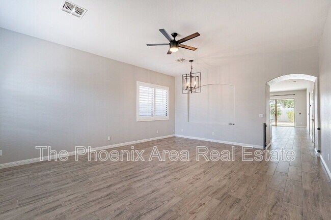 2823 E Tulsa St Chandler, AZ 85225 photo 3