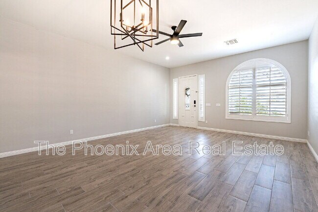 2823 E Tulsa St Chandler, AZ 85225 photo 5