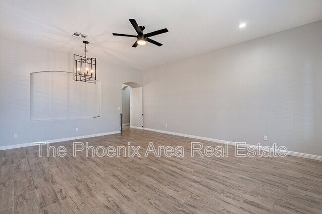2823 E Tulsa St Chandler, AZ 85225 photo 4