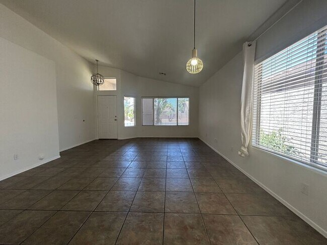 3861 E Redfield Ct Gilbert, AZ 85234 photo 3